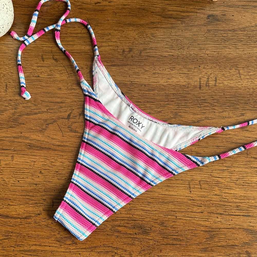 ROXY PARAISO STRIPE CHEEKY SIDE TIE BOTTOMS LIKE NEW XS